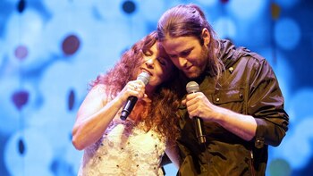 Sandra Mihanovich junto a Benjamín