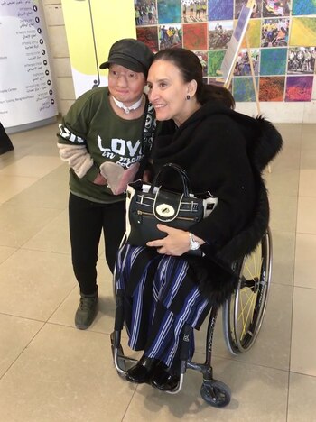 Michetti con un niño árabe