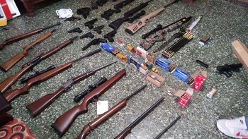 Las armas allanadas en la casa del principal sospechoso del asesinato