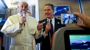 El papa Francisco habla ante