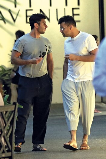 De shopping en Saks Fifth