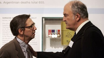 Rick Jolly (derecha) con Diego