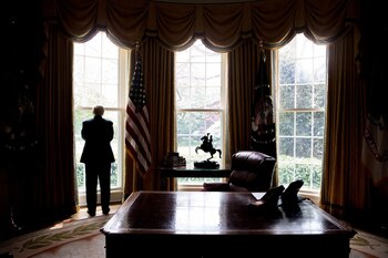 19/4/2017 Donald Trump en el Salón Oval