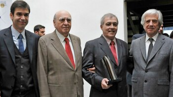 Claudio Paolillo, con el premio