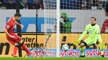 Alario anotó el tercer y