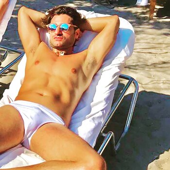 (Instagram: @figlio_del_mare)