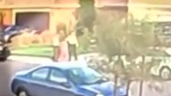 Los policías detuvieron a David