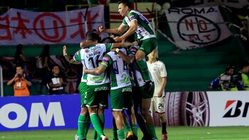 Oriente Petrolero venció 2-0 a