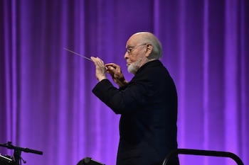 John Williams dirige un concierto