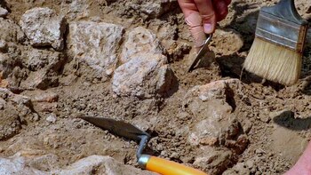 Se encontraron restos de fortalezas de la época en la que China era gobernada por emperadores mongoles (1271-1368) y antiguas piezas de cerámica neolítica de la dinastía Zhou, del 1046 antes de nuestra era (Getty)