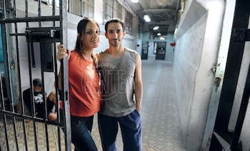 Juan Minujín y Martina Gusmán,