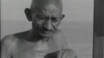 Gandhi fue arrestado por instigar