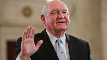 El secretario de Agricultura de