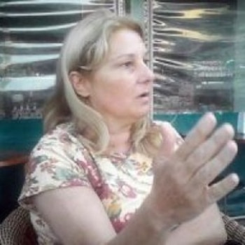 Arzu Enver Sadikoglu, nieta de