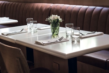 BIS ofrece cena por pasos.