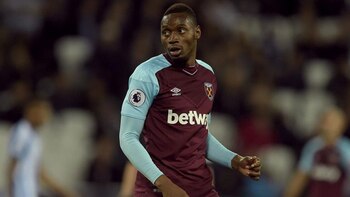 Diafra Sakho, futbolista senegalés, denunció que el West Ham no quiere a los jugadores de raza negra