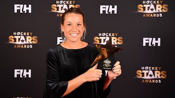 El 5 de febrero, en Alemania, Merino fue elegida la mejor jugadora de hockey (Twitter: @en3lineaslp)