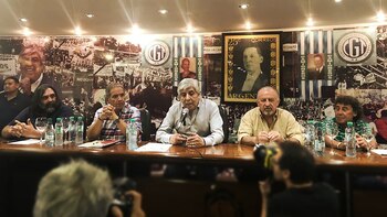 Hugo Moyano comandó la reunión