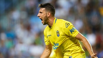 Jonathan Calleri es el apuntado