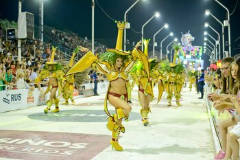 Diferentes texturas, volúmenes y bordados