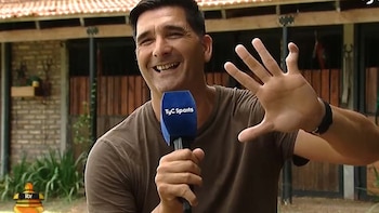 En la mano izquierda sufrió