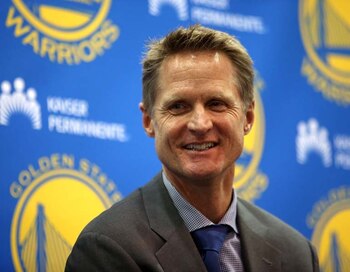 Steve Kerr, entrenador de Golden