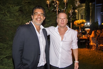 El representante Leandro Rud junto