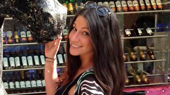 Robin Ducore, visiblemente ebria, coqueteó,