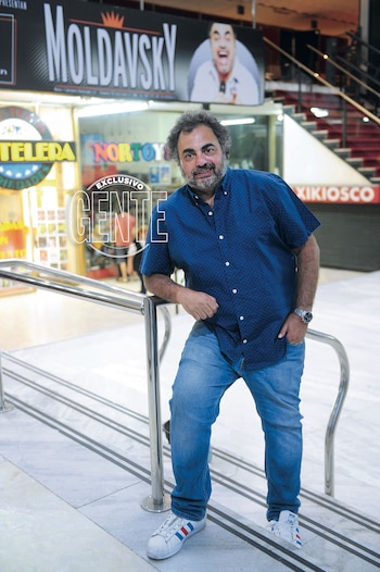 En las puertas del Apolo,