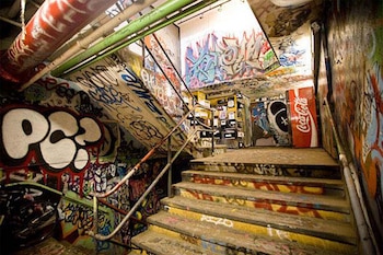 Un grupo de graffiteros fue