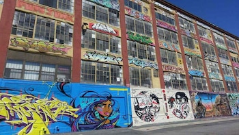 Un grupo de graffiteros fue