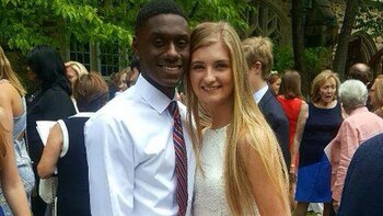 Allie Dowdle y su novio,