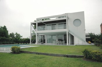 La casa racionalista (Foto Ariel