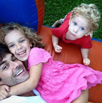 Mariano Martinez junto a Milo