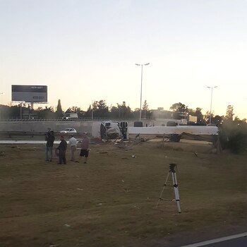 Investigan si el auto venía