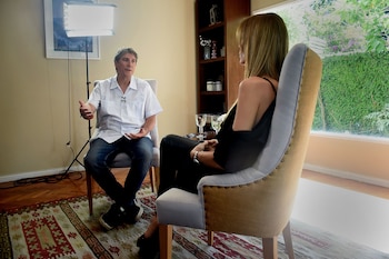 “Camino tranquilo por la calle…Alguna