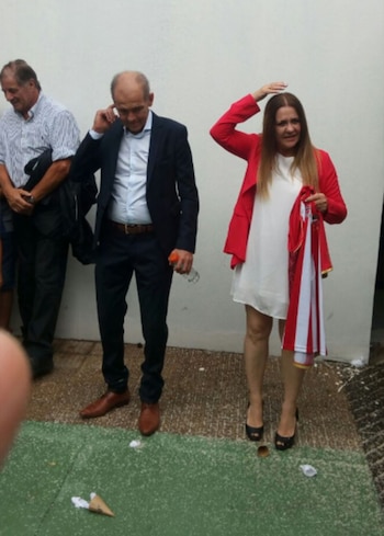 Un casamiento “pincharrata”: todo rojo