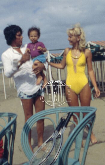 Monzón con Alicia Muñíz y