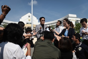 Kong Suriyamontol, abogado de Mitsutoki