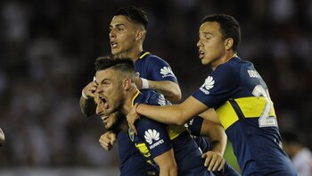 Nahitan Nández se perderá los