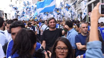 Máximo Kirchner junto a la