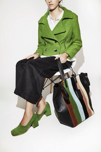 Onda retro. Zapatos de gamuza