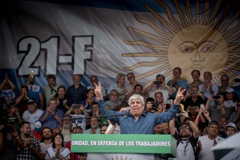 Hugo Moyano (Guille Llamos)