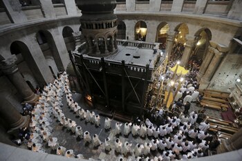 Ceremonia en el Santo Sepulcro