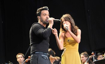 Luis Fonsi y Tini Stoessel hicieron un dúo en el Festival Únicos