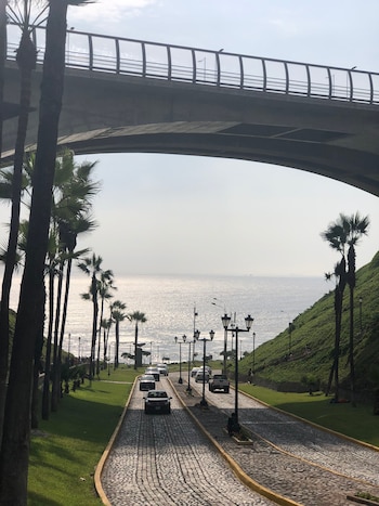Costa Verde es uno de los balnearios urbanos más visitados en Lima