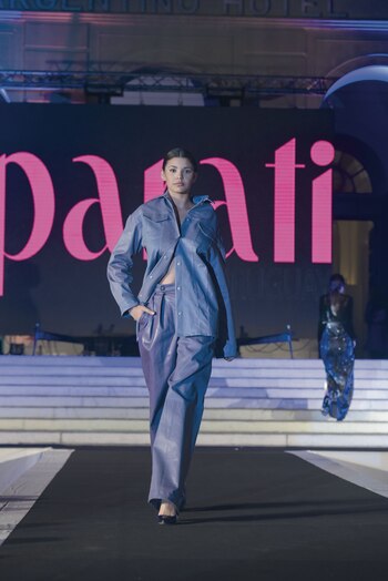 Lila en oversized por JT.