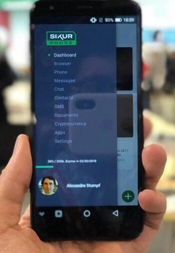 El móvil tiene, además de