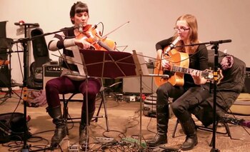 Jessica Pavone y Mary Halvorson