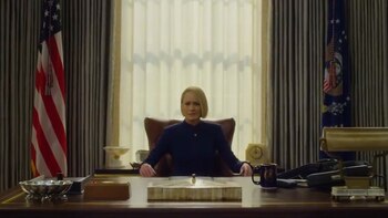House of cards partió de un libro que es un clásico de culto y siguió su rumbo por cinco temporadas en Netflix